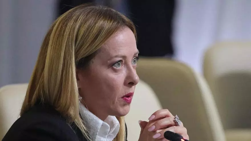 Meloni no comparte la amenaza de Trump de retirar tropas: "Italia siempre cumple acuerdos"