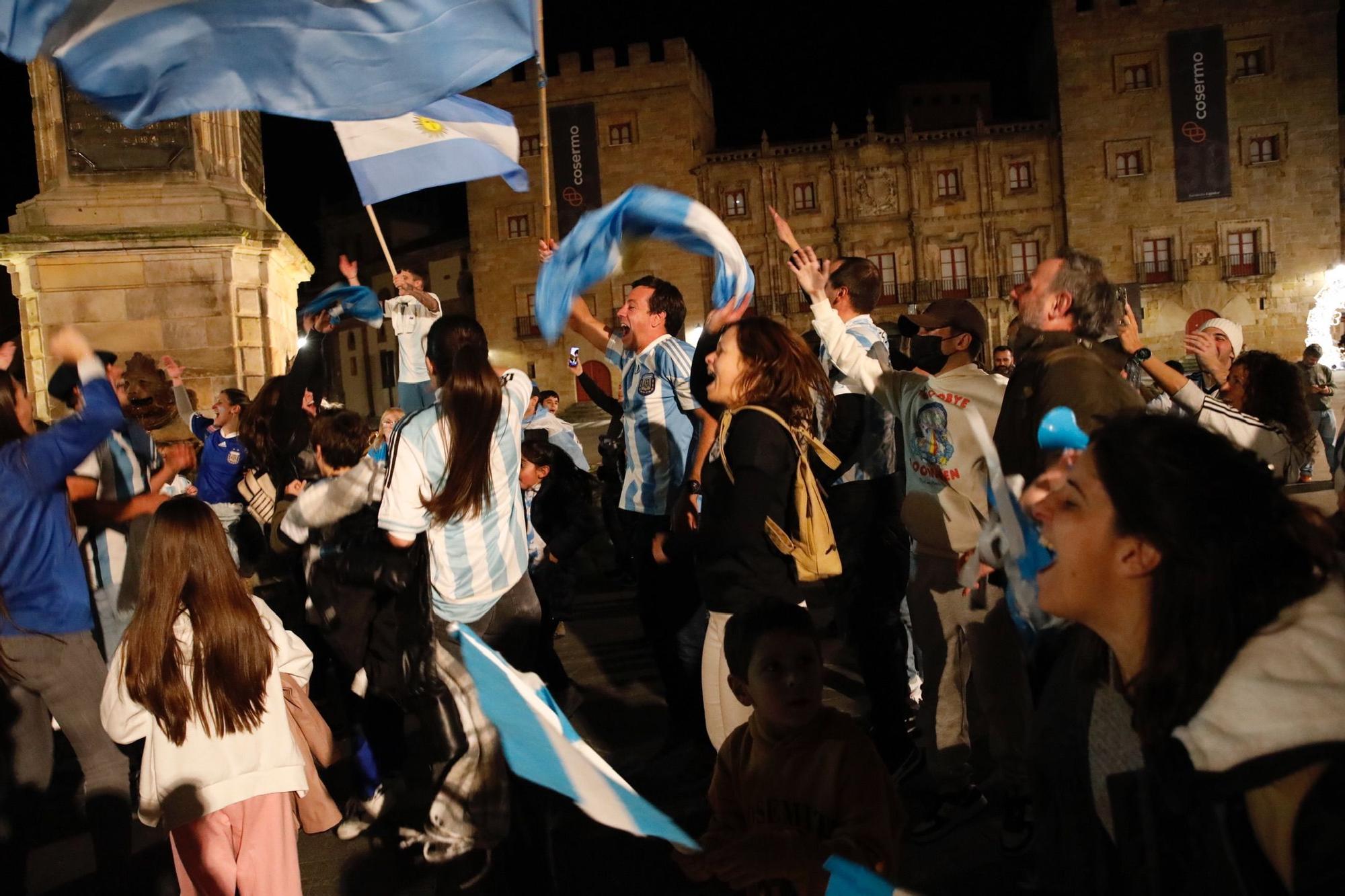 En imágenes: Gijón celebra el Mundial de Argentina como propio