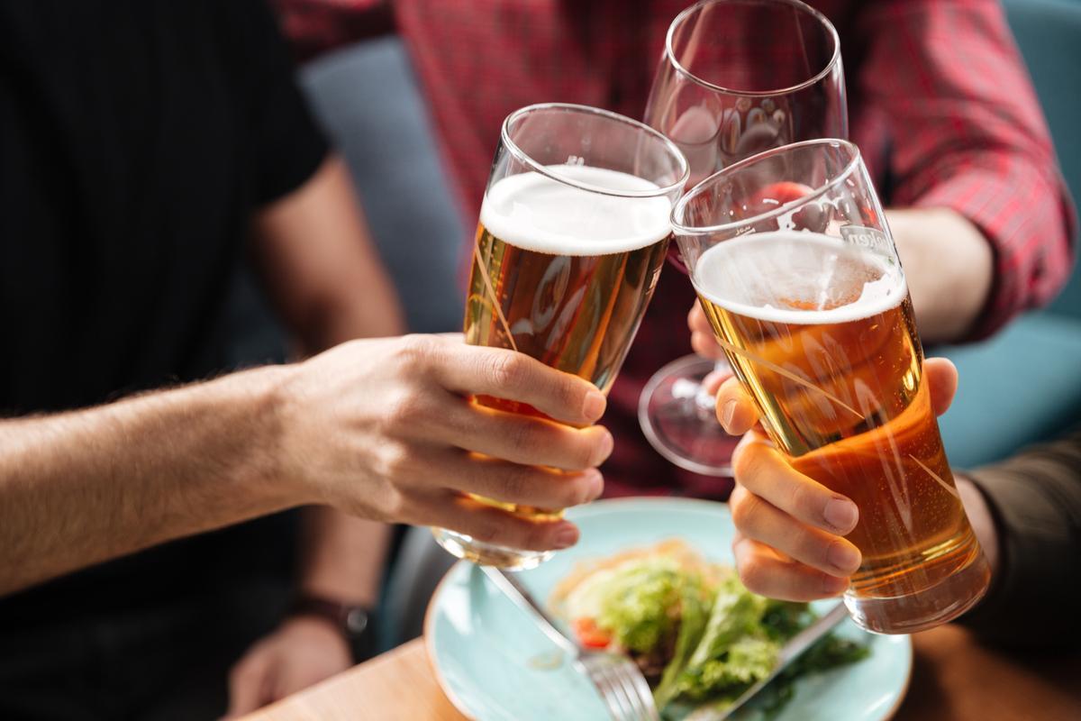 Cuando beber alcohol se convierte en un problema: ¿cómo saber si soy adicto?
