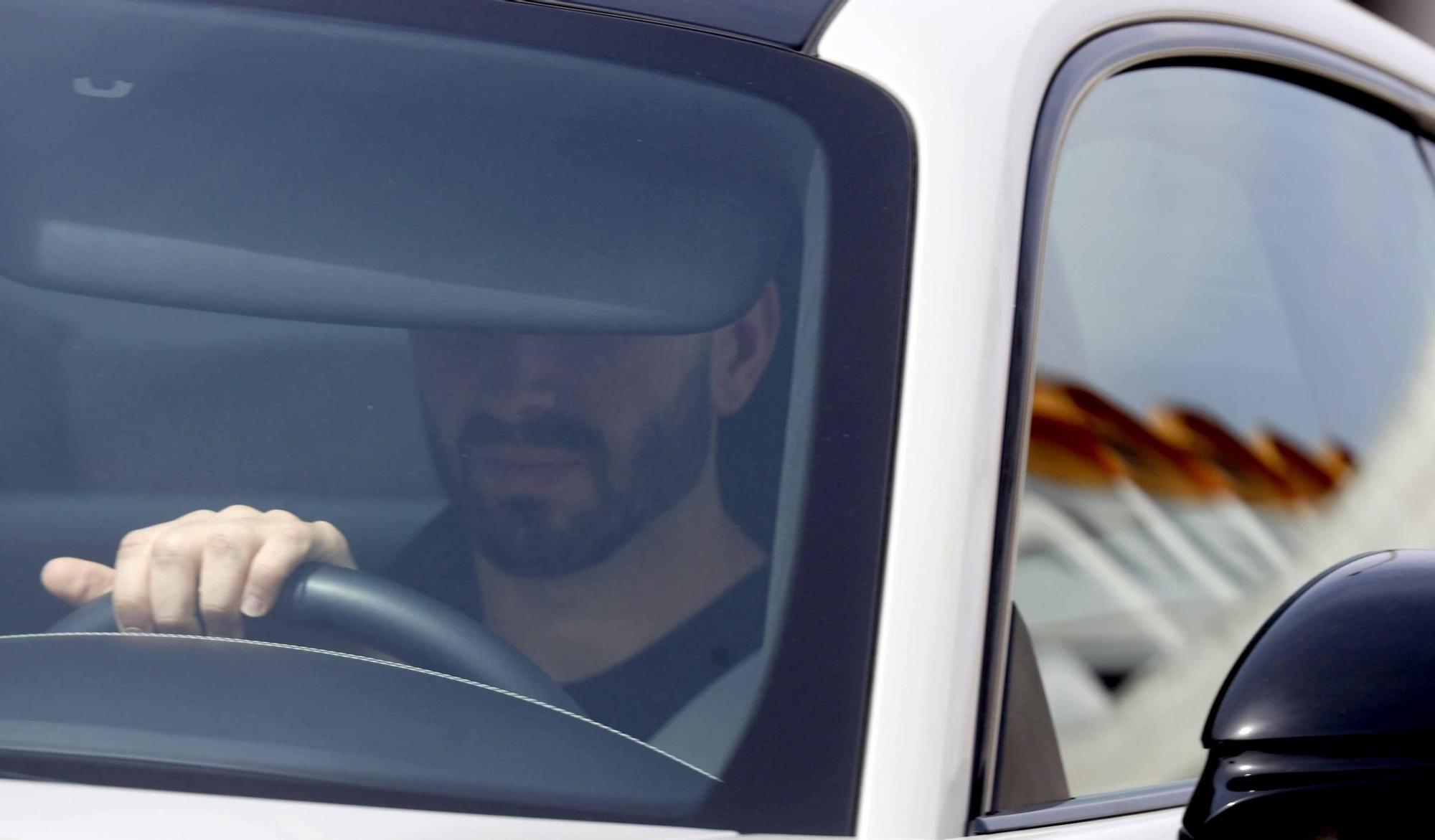 Caras largas en Paterna, tras la derrota de ayer en Almería