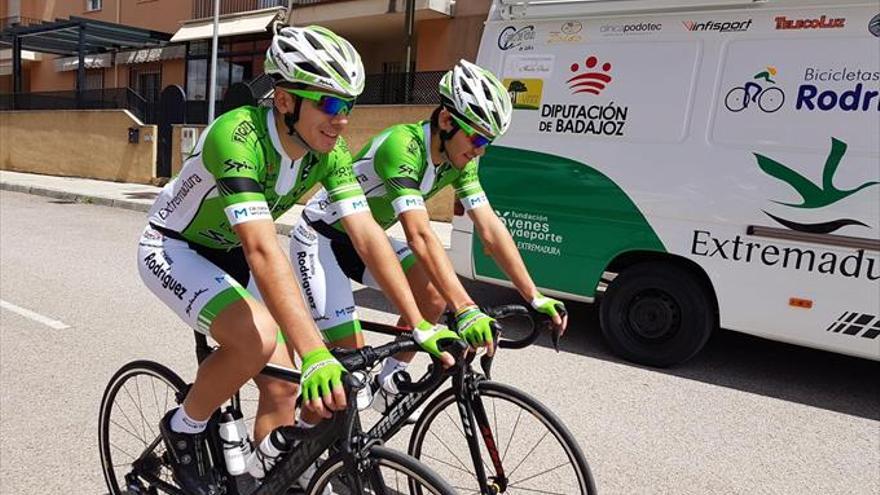 El Bicicletas Rodríguez se refuerza con dos chilenos