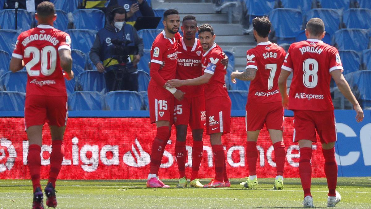 Sevilla players celebrate against Real Sociedad. Sevilla players celebrate against Real Sociedad.
