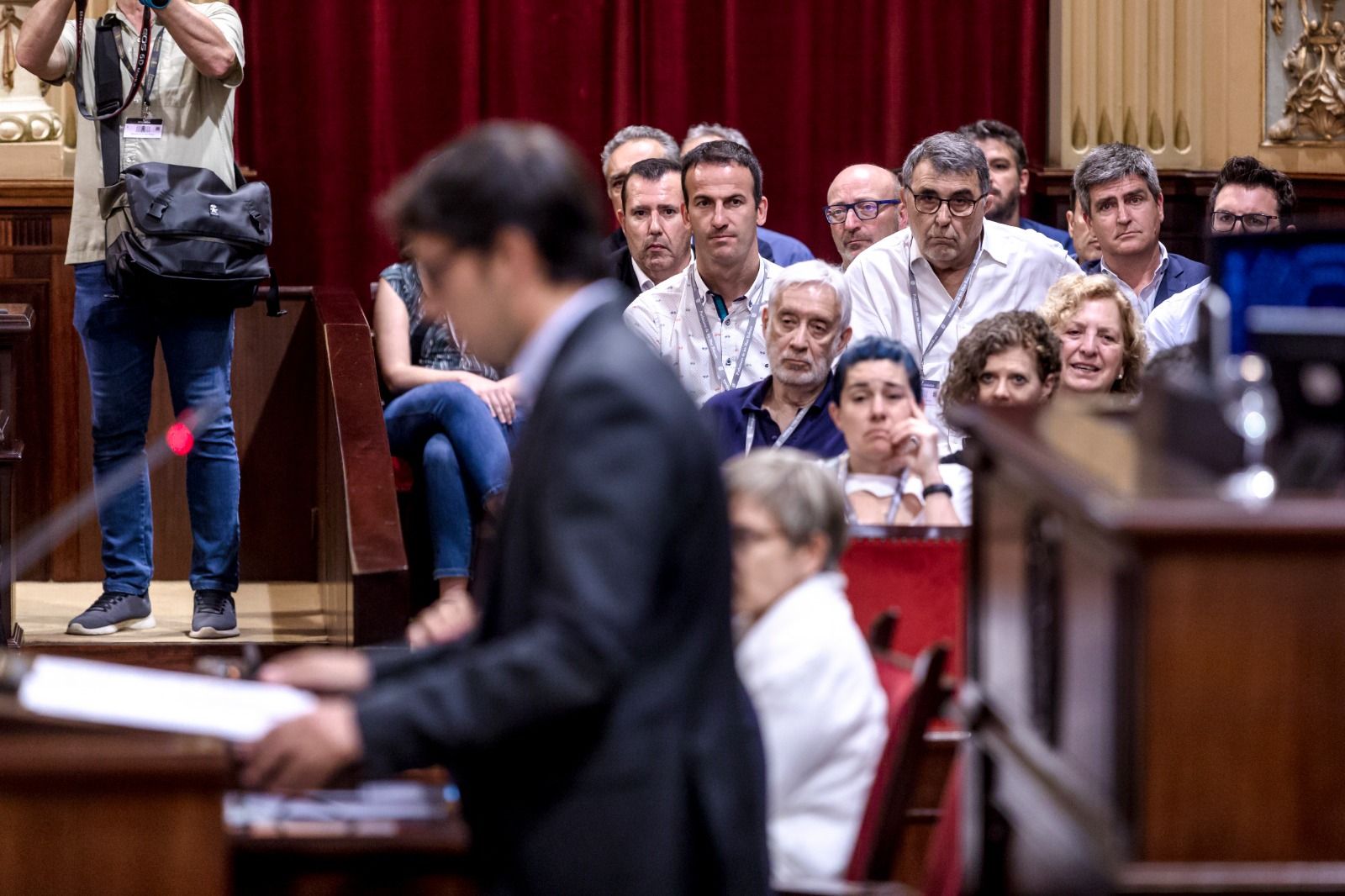 Debate de la Ley Turística en el Parlament