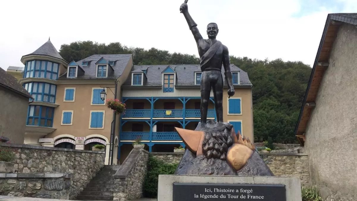 ¡Maldita horquilla! El gran héroe (sin suerte) del Tour de Francia