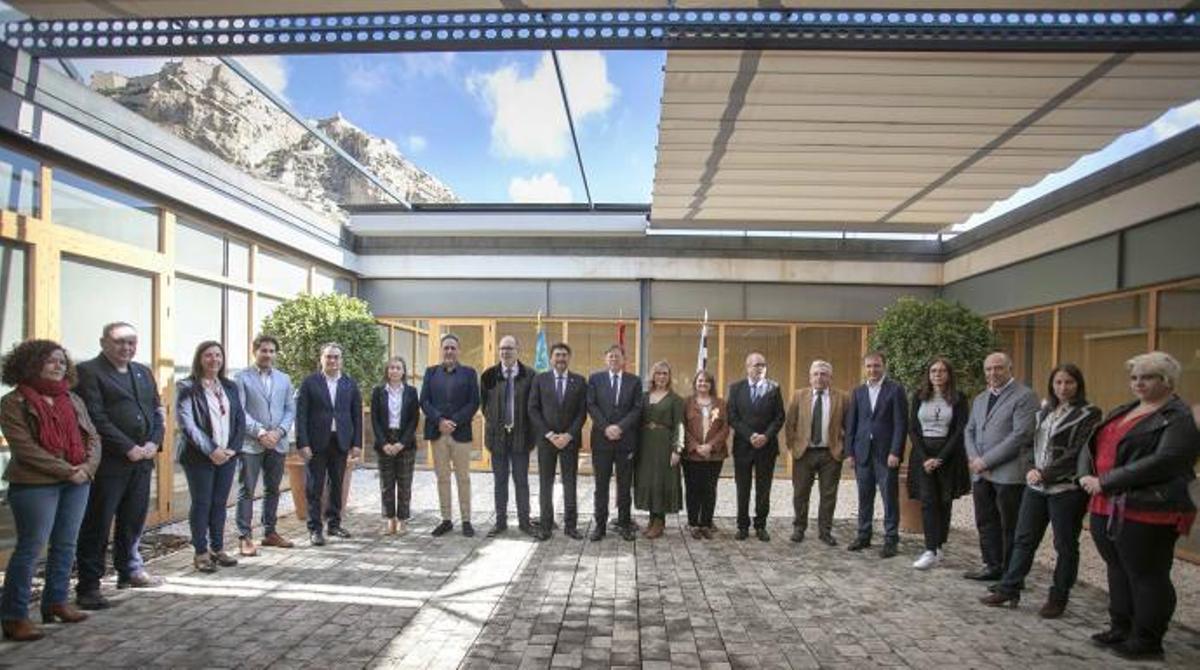 Consell y Ayuntamiento de Alicante pactan reabrir el antiguo centro de oficios de la extinta Coepa