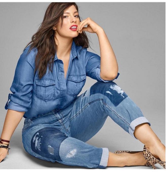 Los vaqueros bicolor de Ashley Graham