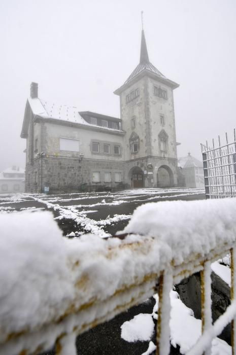 La nieve cubre el norte de España