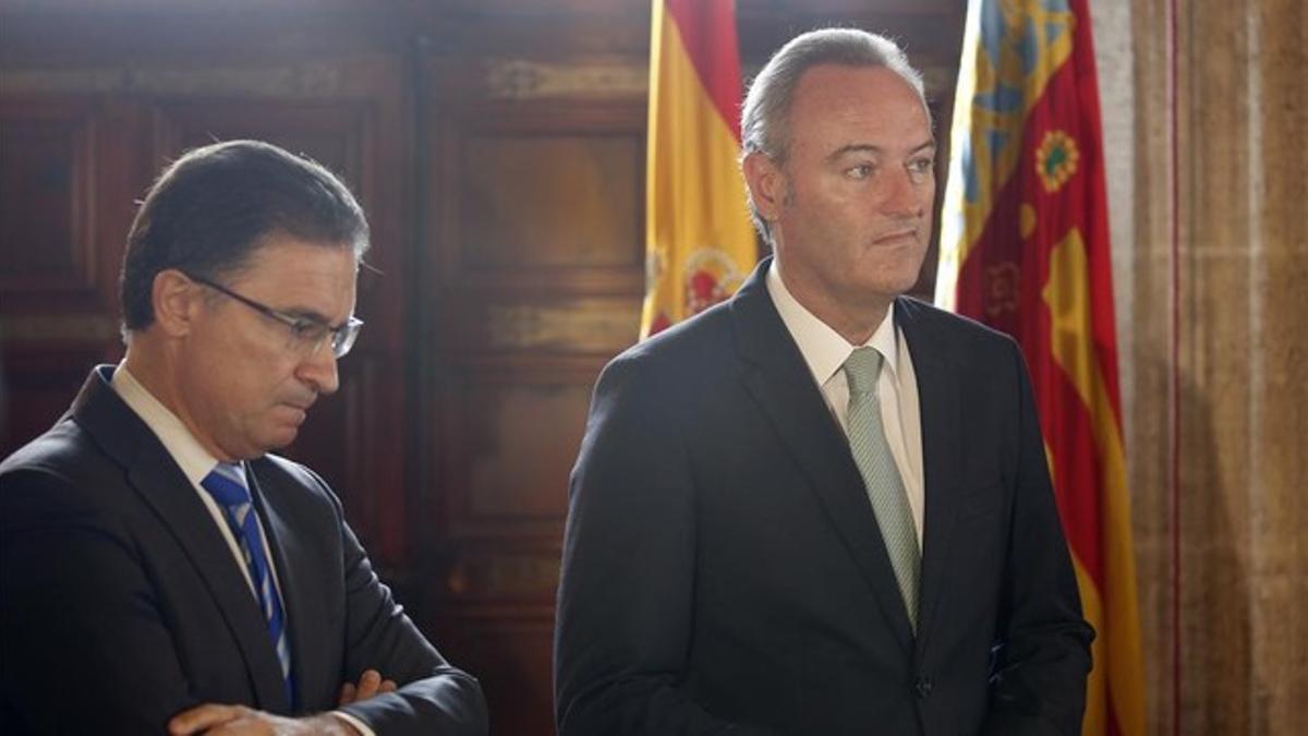 El delegado del Gobierno en la Comunidad Valenciana, Serafín Castellano, junto al presidente Alberto Fabra, en una imagen de archivo.