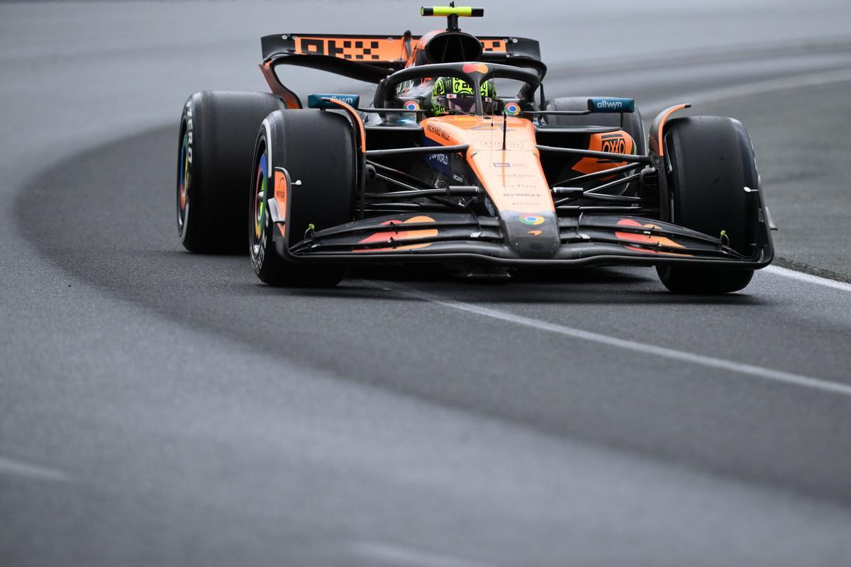 El británico Lando Norris durante el GP de Australia de Fórmula 1, disputado en el circuito Albert Park de Melbourne. EFE/EPA/Joel Carrett AUSTRALIA AND NEW ZEALAND OUT. PROHIBIDO SU USO EN AUSTRALIA Y NUEVA ZELANDA