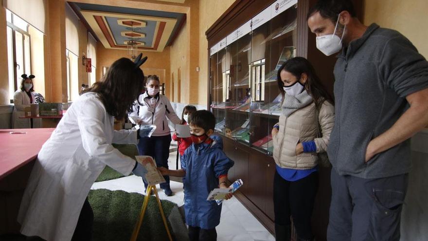 La Noche Europea de los Investigadores de Córdoba arranca con una recogida de dientes de leche