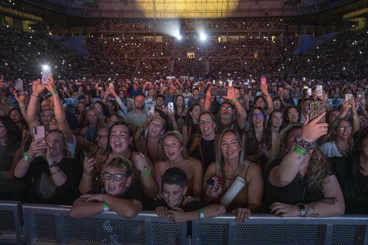 Manuel Carrasco toca en el Palau Sant Jordi dentro de su gira Salvaje