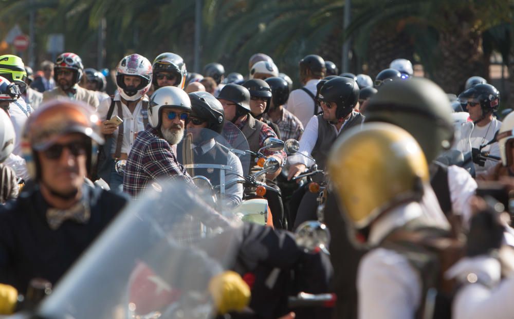 Motos custom y vintage invaden Alicante para luchar contra el cáncer de próstata