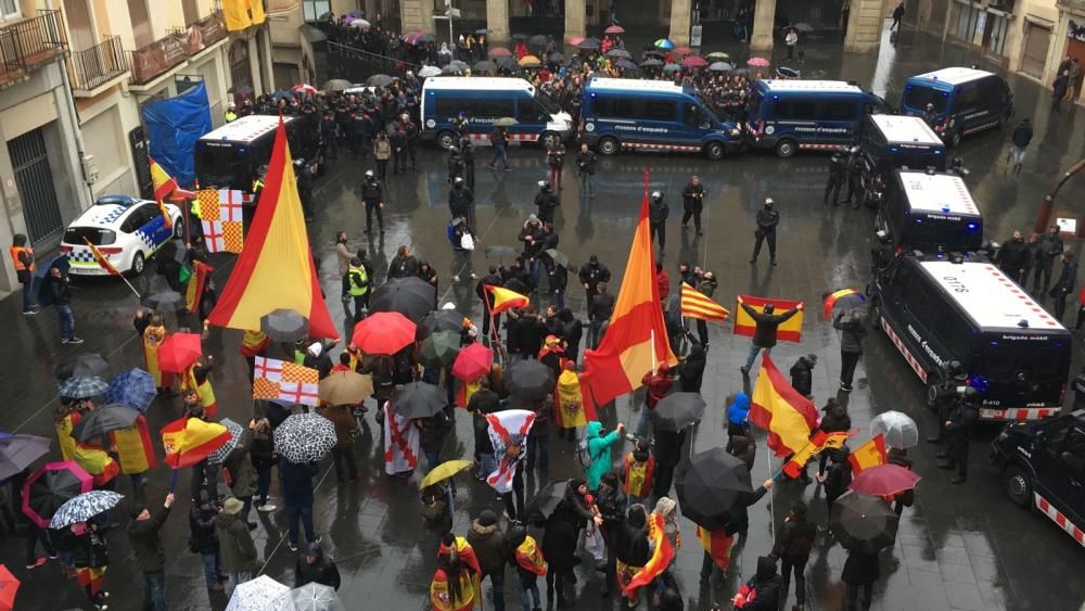 Manifestacions d'ultres i d'antifeixistes a Manresa