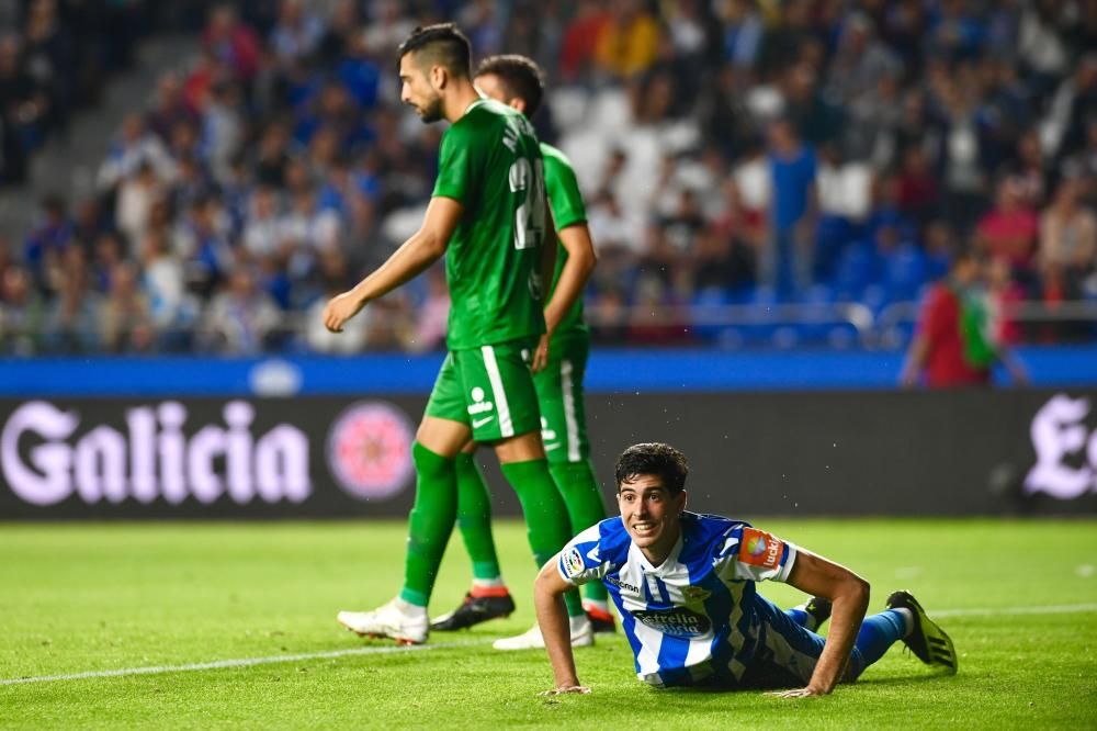 El Dépor le gana al Sporting en el descuento