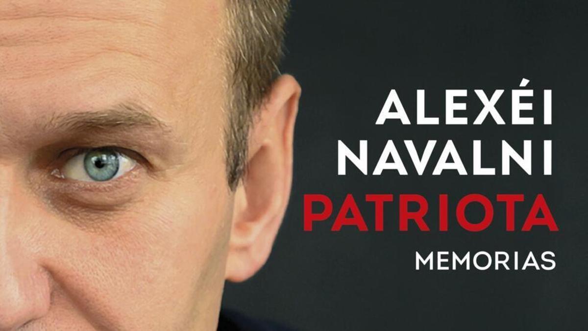 Portada de 'Patriota', el libro de memorias del fallecido opositor ruso Alekséi Navalni.