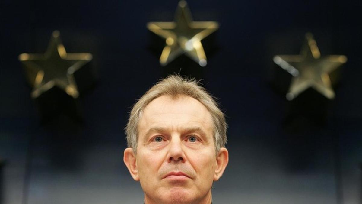 rmassaguebritish prime minister tony blair holds a news con140509190007