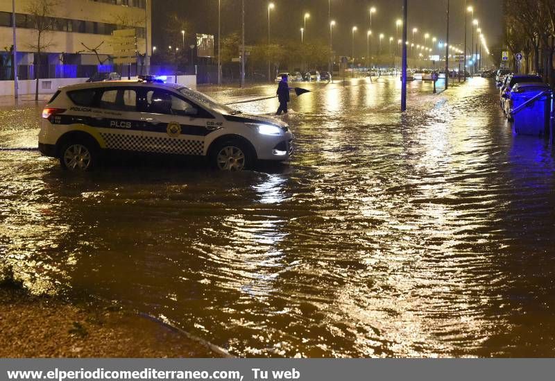 GALERÍA DE FOTOS -- El diluvio cae en Castellón y provoca inundaciones