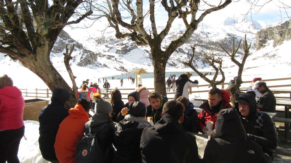 Los Lagos, llenos en Viernes Santo