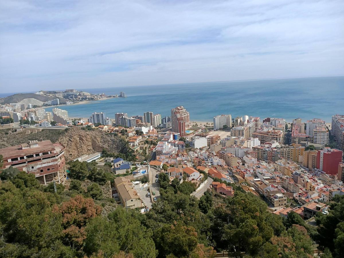 Vista aérea de la bahía de Cullera.