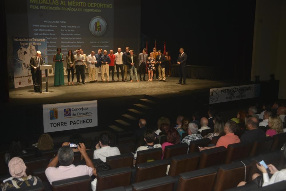 Entrega de premios de la Federación Regional de Taekwondo