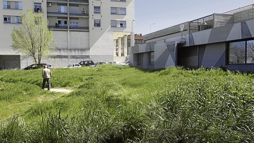 La Mejostilla denuncia la escasez de mantenimiento en la barriada