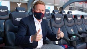 Ronald Koeman se sentó en el banquillo local del Camp Nou