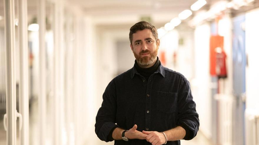 El periodista de investigación José Antonio Bautista, en Ibiza: «El migrante es el chivo expiatorio perfecto de nuestro tiempo»