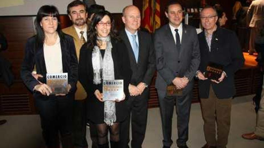 Tres comercios de Villena reciben el sello de calidad