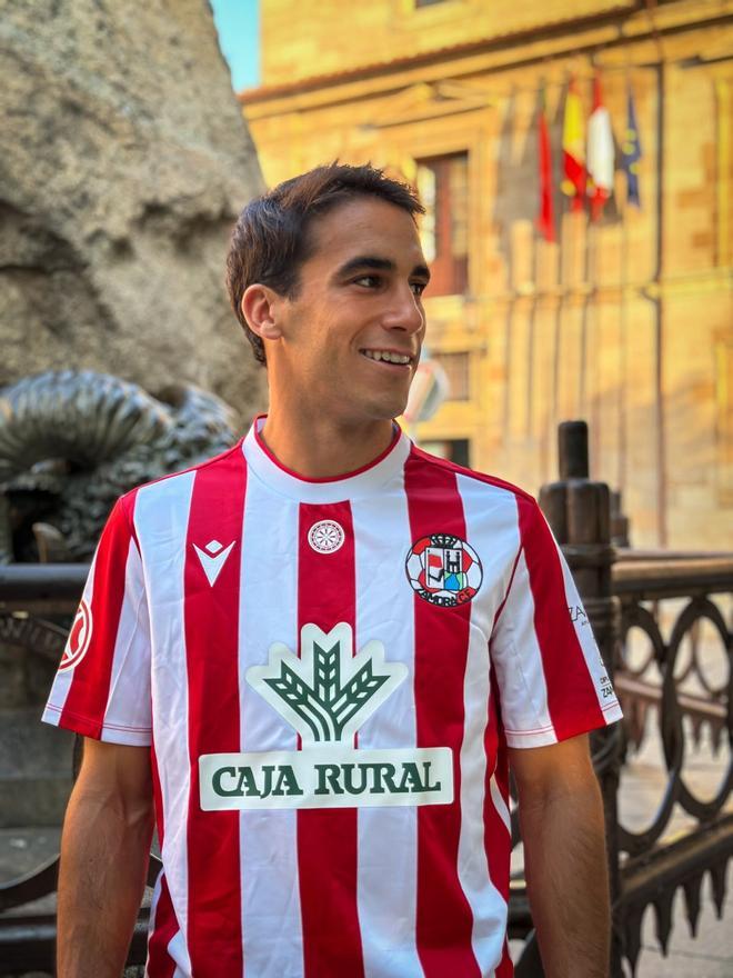 Así son las nuevas camisetas del Zamora CF: primera, segunda y tercera equipación