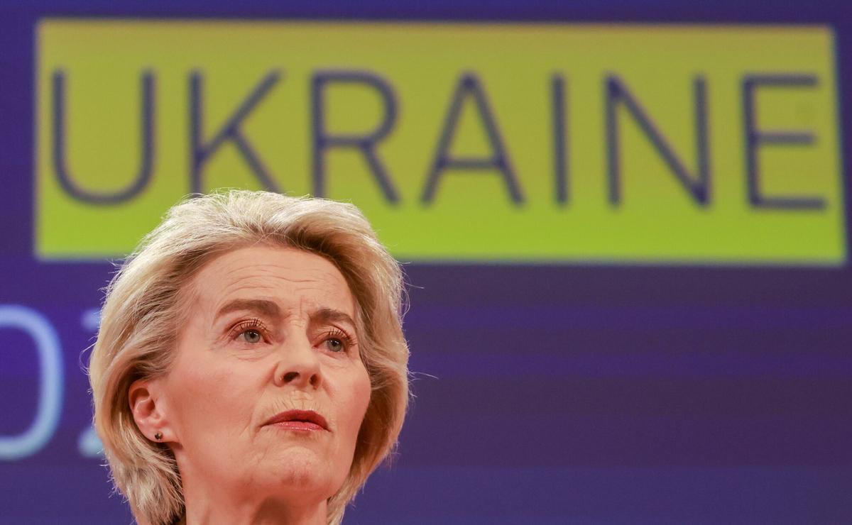 La presidenta de la Comisión Europea, Ursula von der Leyen, ofrece una rueda de prensa sobre un préstamo para apoyar las necesidades financieras de Ucrania en 2026 y 2027.