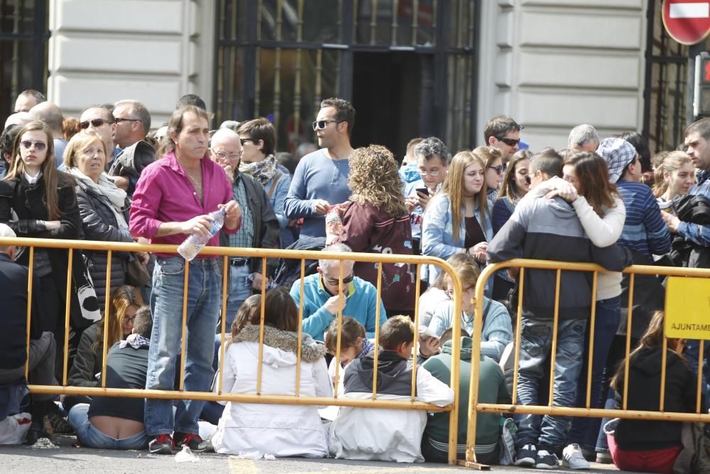 Búscate en la mascletà del 18 de marzo