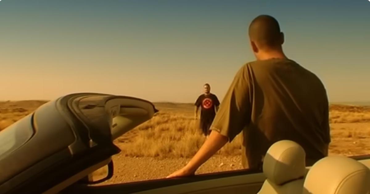 El vídeoclip se rodó en Los Monegros a principios de siglo.