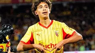 El clon de Lamine Yamal de 16 años que asombra en la Champions League