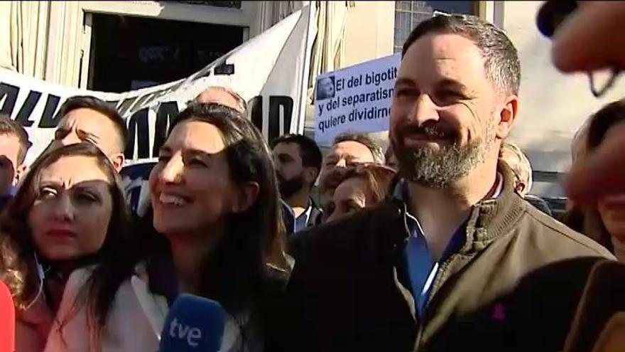 Abuchean a Abascal en la concentración de los agricultores