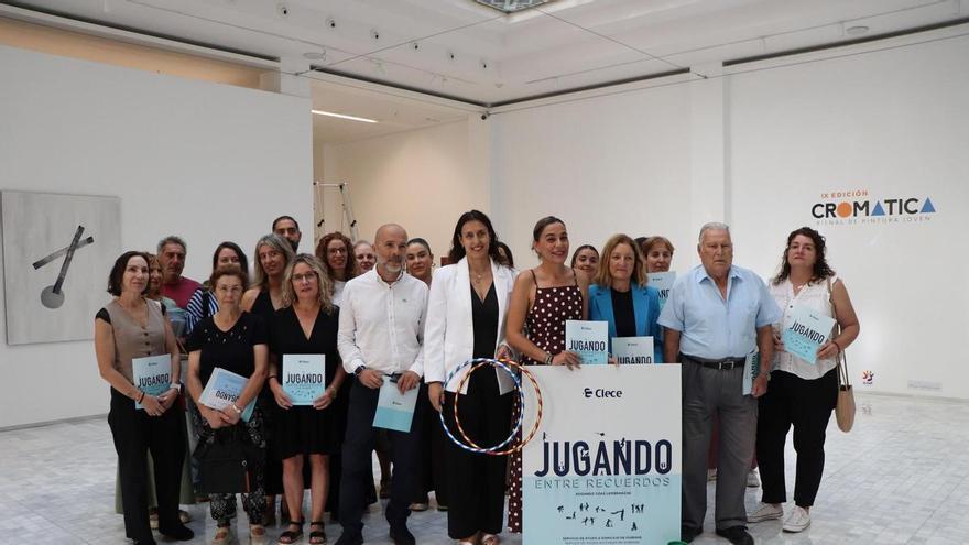 La revista «Xogando entre lembranzas» rescata los juegos de Ourense de la mano de sus mayores