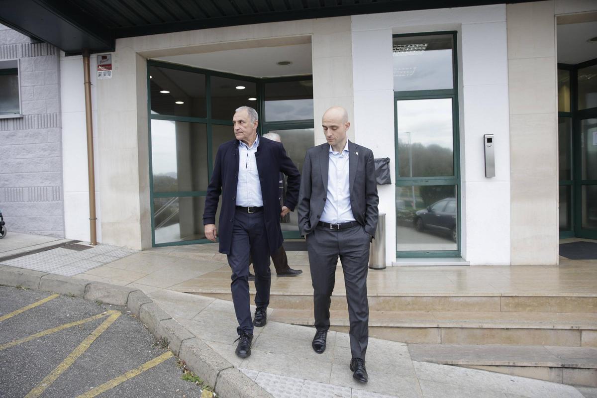 Joaquín y Guerra, en el Tanario de Pola de Siero