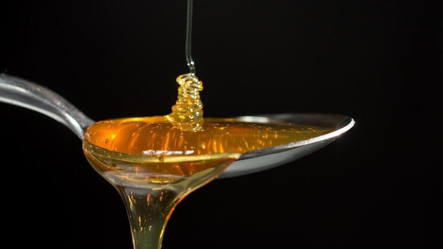 Misterio resuelto: esto es lo que ocurre en tu cuerpo si tomas una cucharada de miel a diario