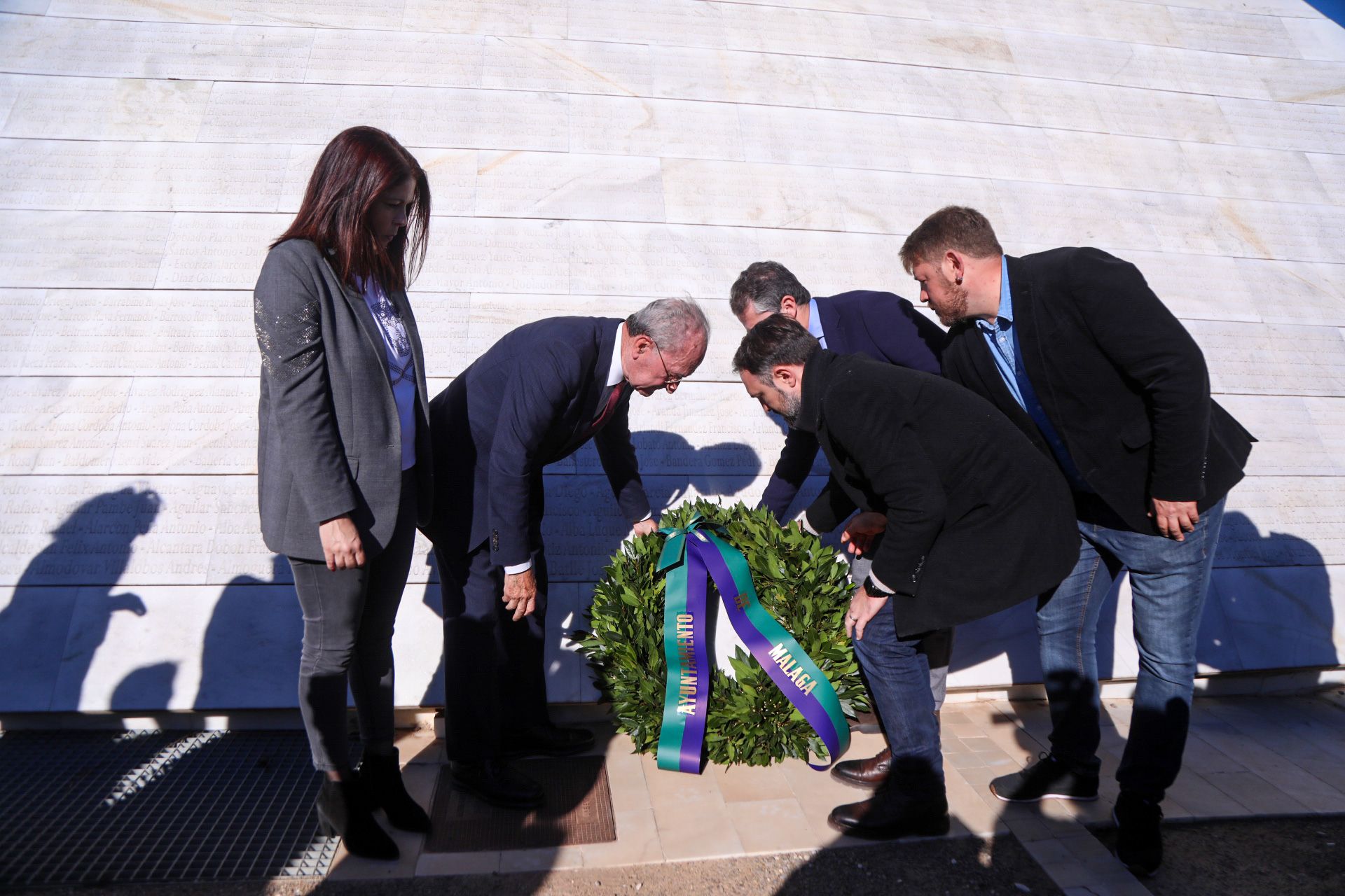 Acto en homenaje a los represaliados durante la Guerra Civil y la dictadura franquista, en el parque de San Rafael.