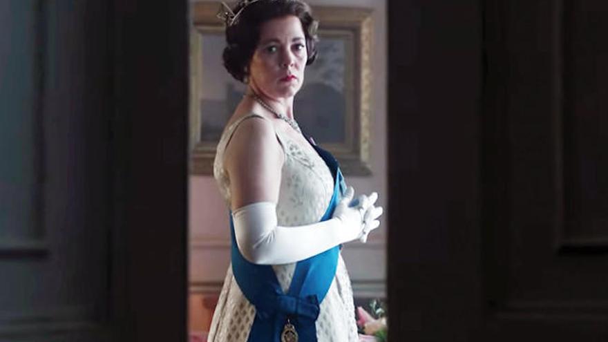 Olivia Colman interpreta a Isabel II en la 3ª temporada de &quot;The Crown&quot;.