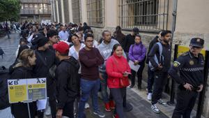 El 10% de les peticions de regularització previstes a Espanya ja s’han presentat