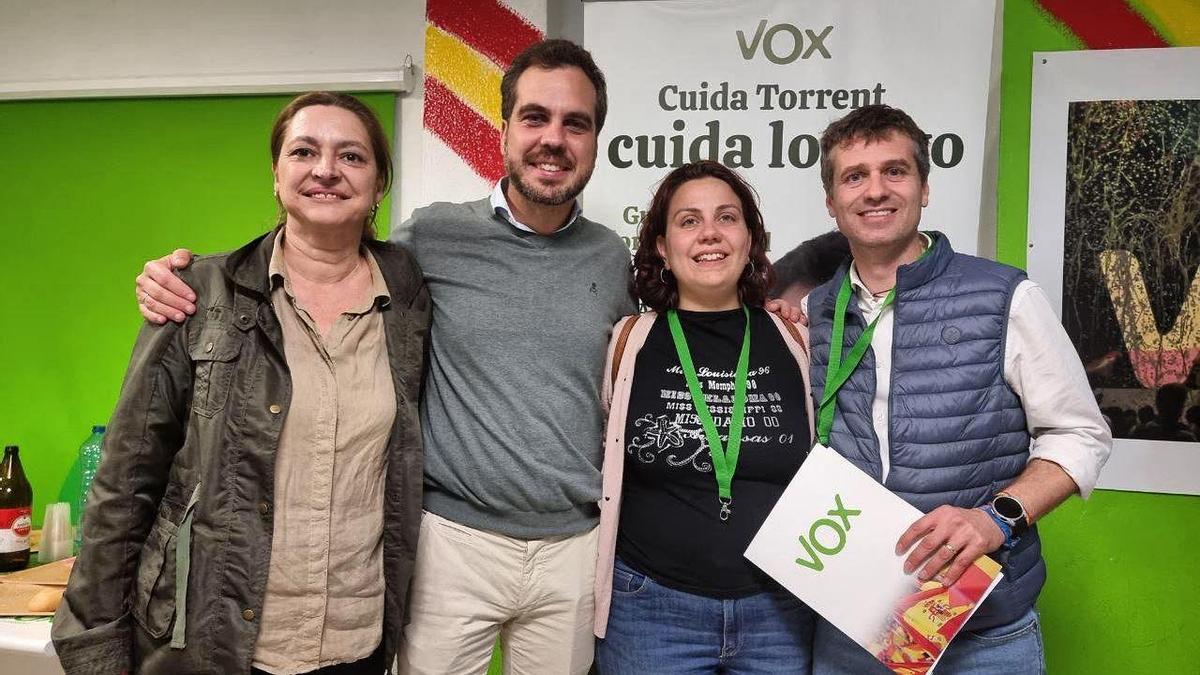 Los cuatro concejales de Vox en Torrent en una imagen de archivo.