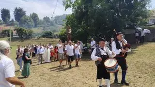 Serín celebra su tradicional "Día del Sociu"