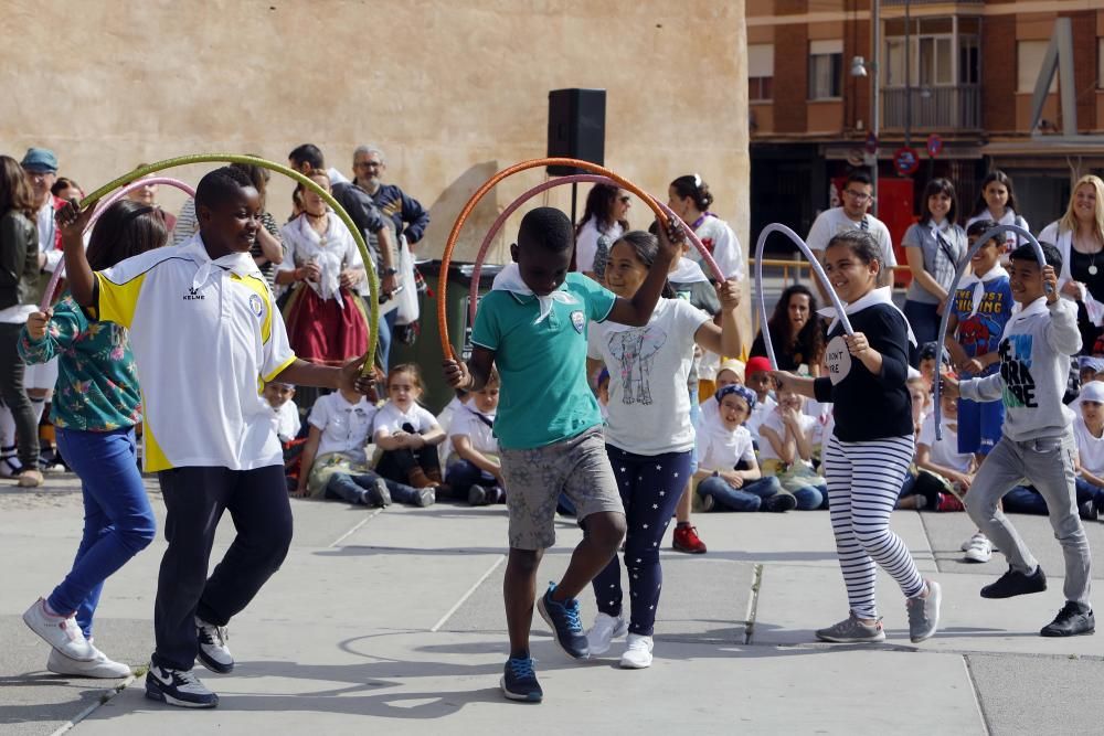 Trobada Escolar de Dansà Tradicional en Torrent.