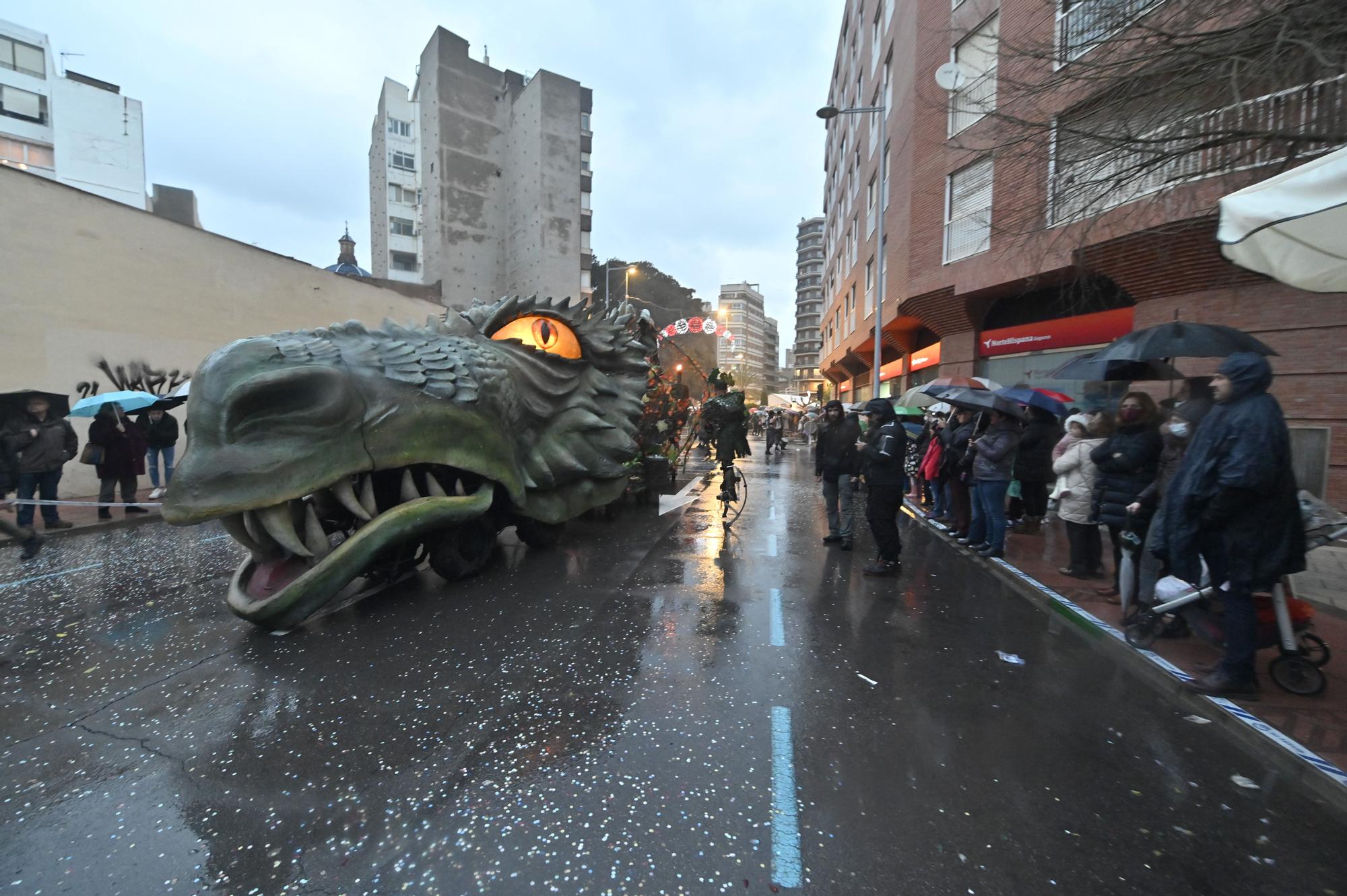 Teatro y música en el desfile de animación de la Magdalena