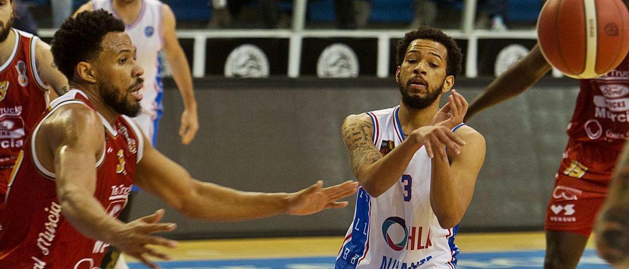 Justin Pitts durante el partido ante el Murcia que acabó en contundente derrota (81-105).