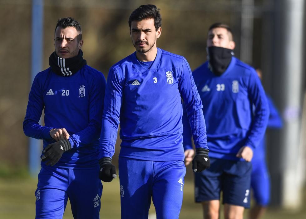 Entrenamiento del Real Oviedo tras ganar en Soria