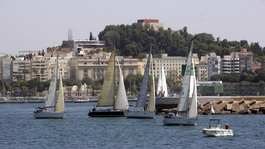 La salida de la regata Cartagena-Ibiza tuvo lugar esta semana en el puerto.