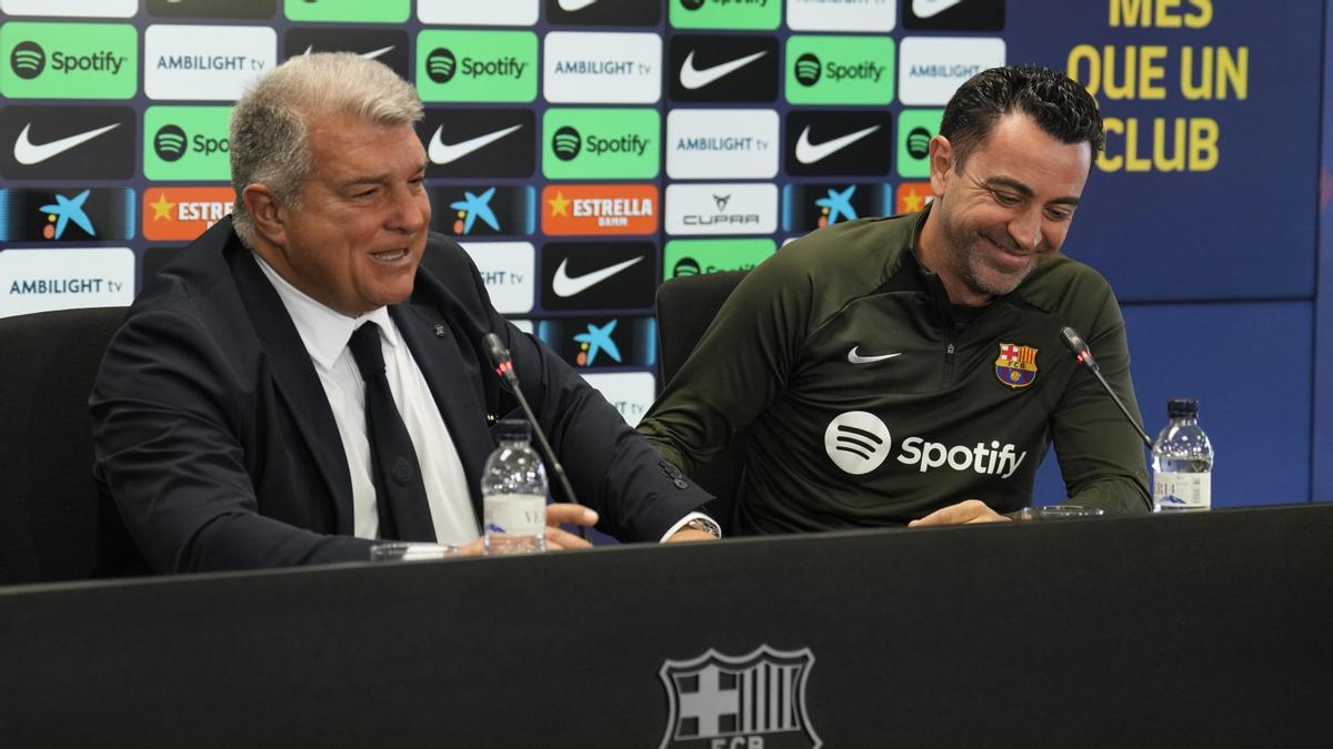 Comparecencia conjunta de Joan Laporta y Xavi Hernández