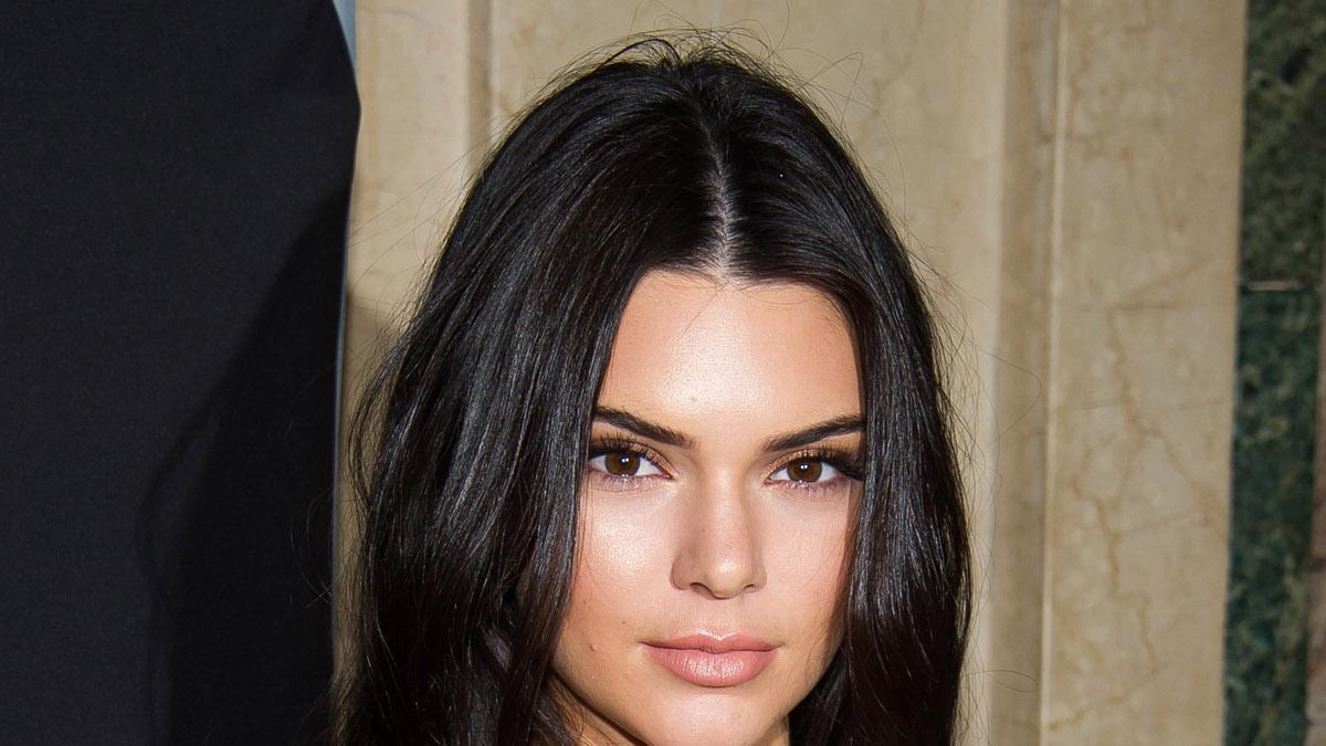 Kendall Jenner, labio superior fino labio inferior grueso