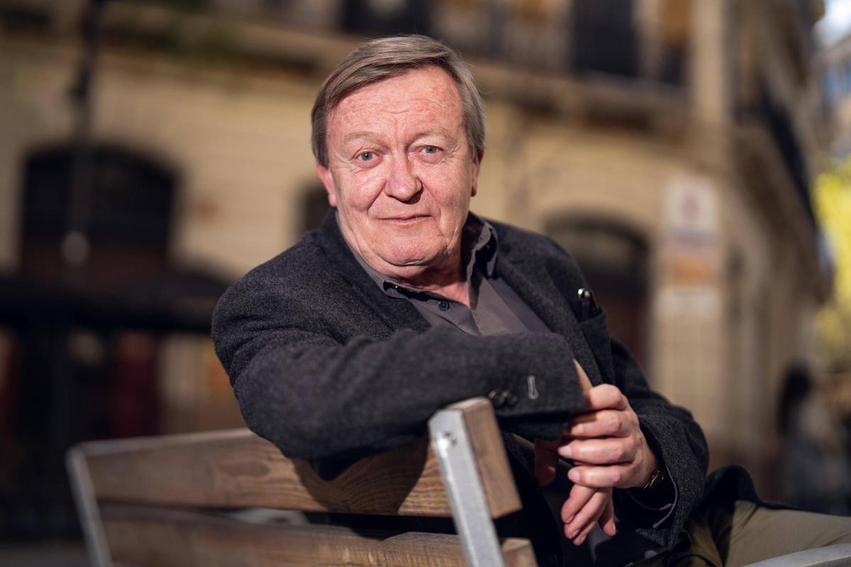 El escritor Jean Echenoz, fotografiado durante su última visita a Barcelona.